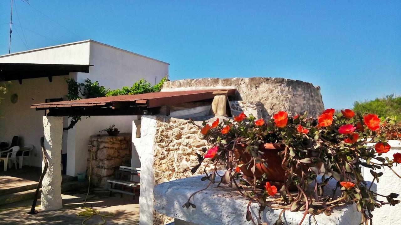Trullo Don Gabriel Villa Alliste Bagian luar foto
